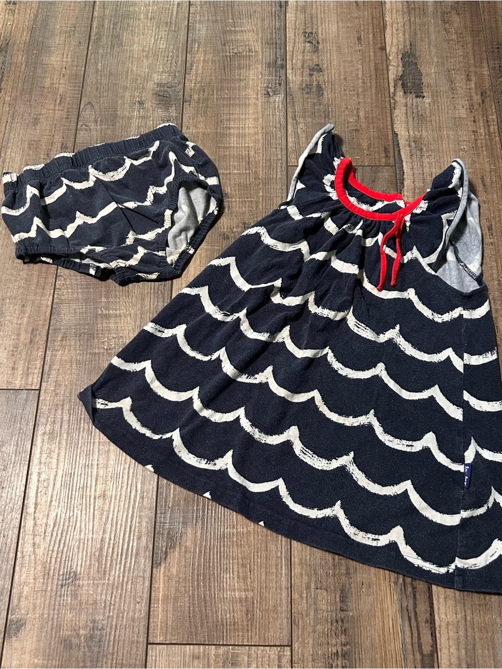 Le Top Baby Girl Outfit Set Size 24 Months
